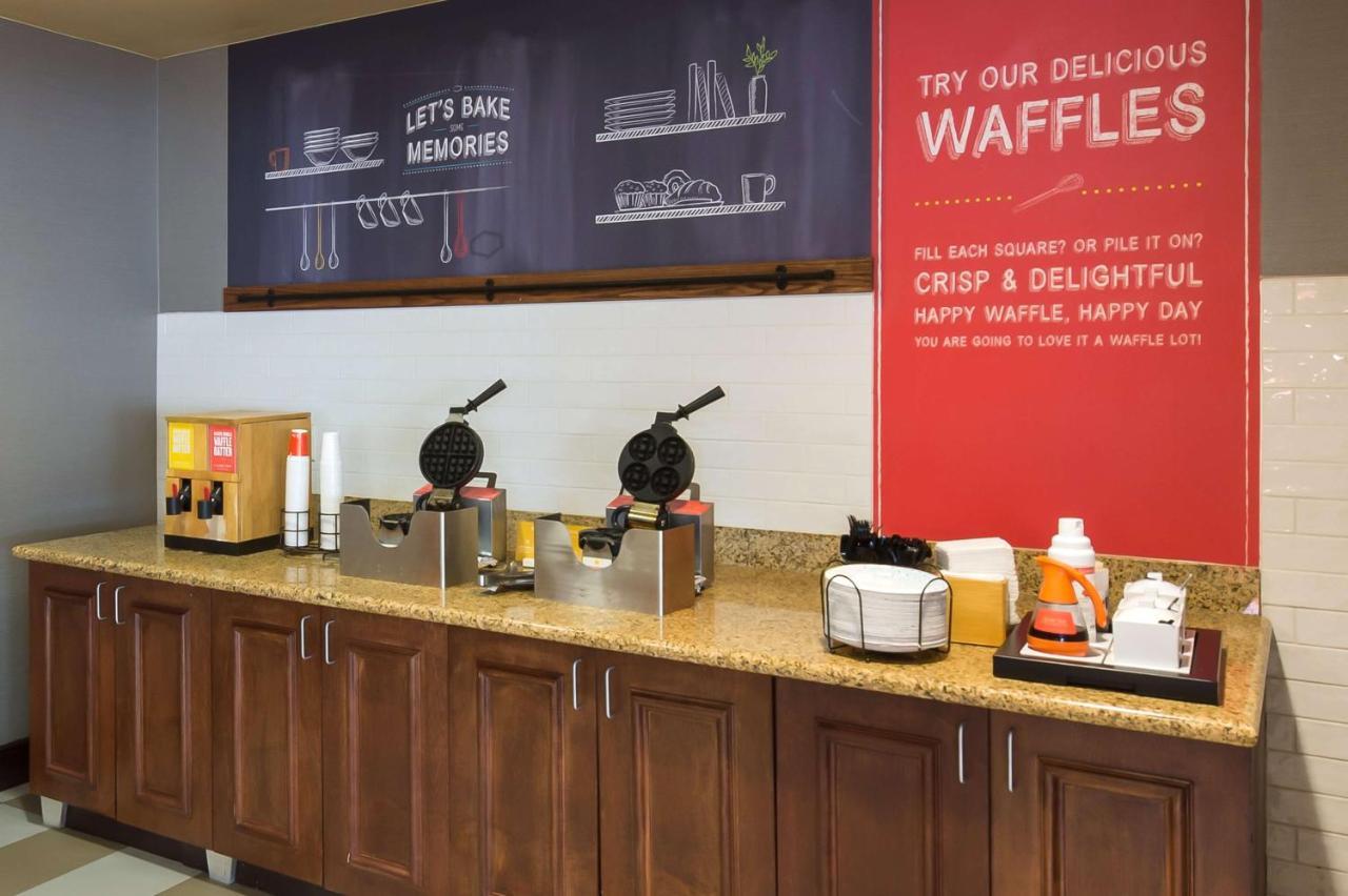 Hampton Inn Nanuet Kültér fotó