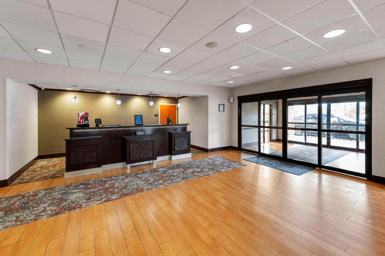 Hampton Inn Nanuet Kültér fotó
