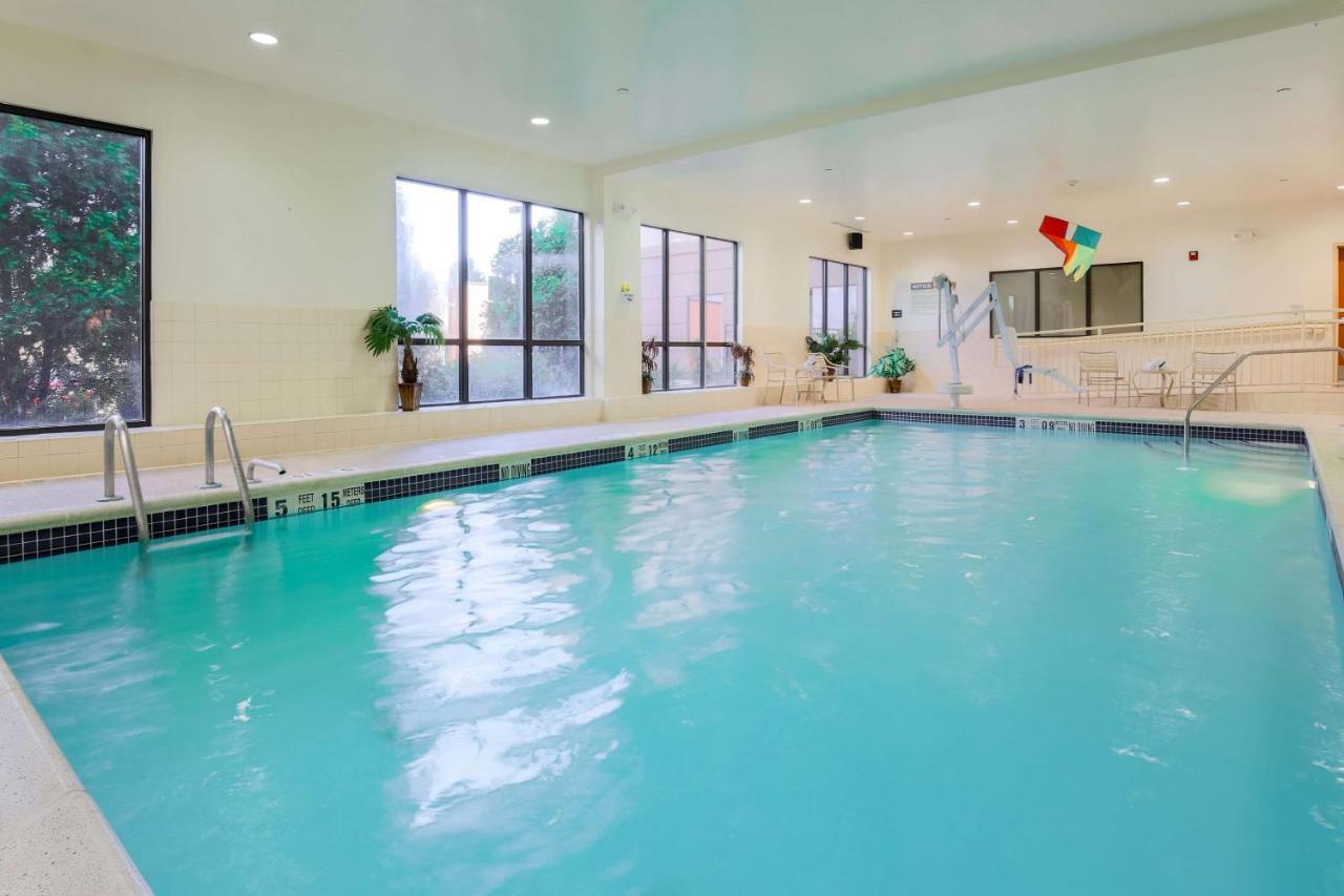 Hampton Inn Nanuet Kültér fotó